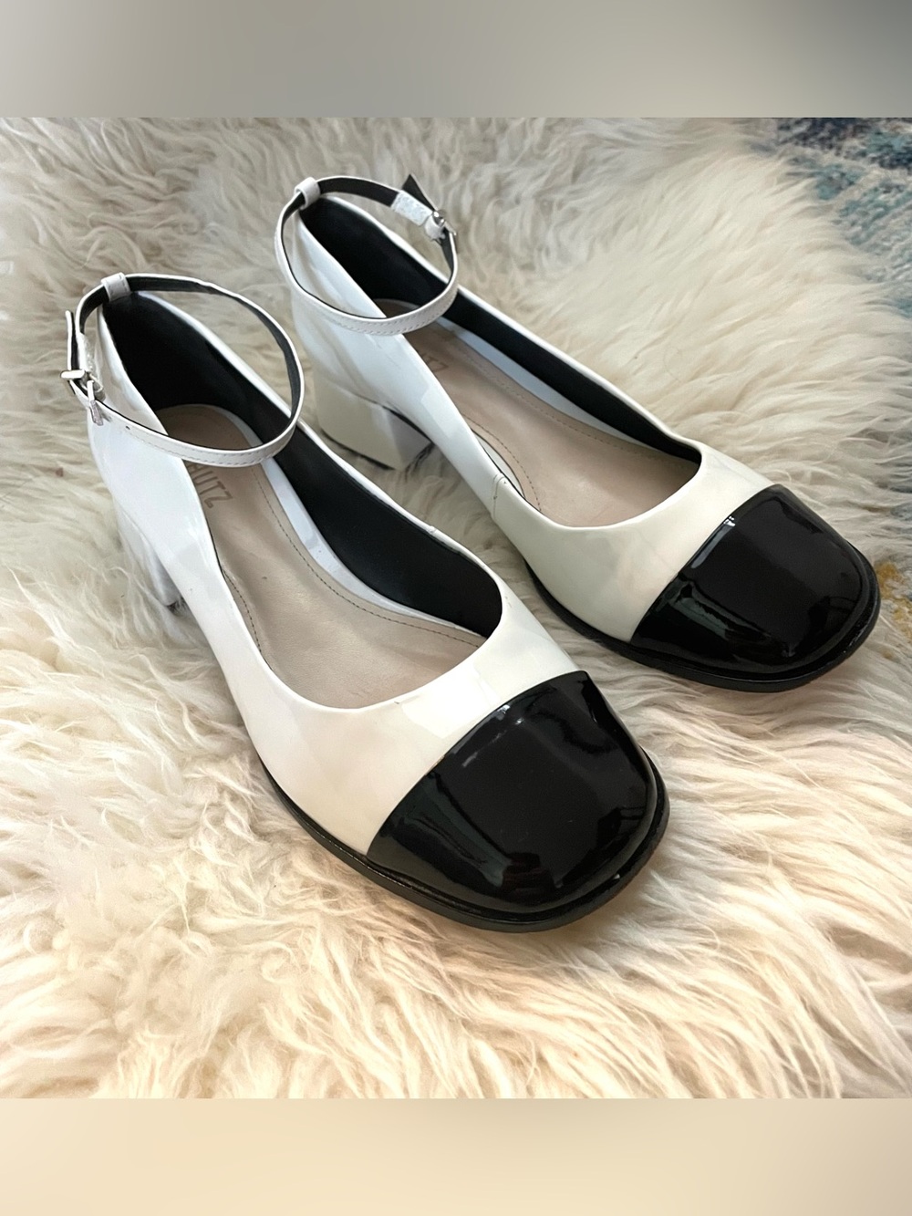 SCHUTZ Black & White Two-Tone Mary Jane Heels Ankle Straps Patent Leather 8.5